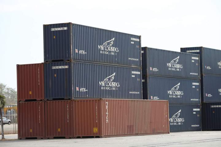 Vente de conteneurs maritimes à Montréal